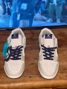 Louis Vuitton Men’s White & Navy Low-Top Sneakers with Teal Tag